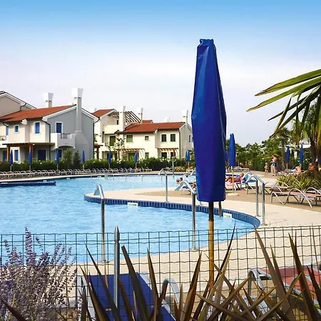 Holiday home Villaggio A Mare, Lido Altanea