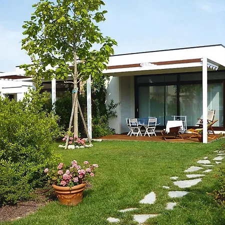 Holiday home Villaggio A Mare, Lido Altanea
